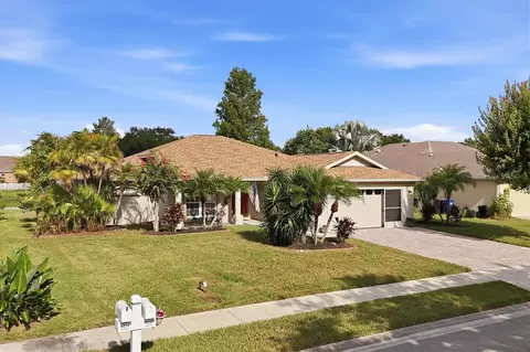 Exterior - 4610 72nd Ct E, Bradenton, FL 34203 photo 2 of 12