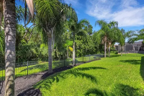Exterior - 5751 99th Avenue Cir E, Parrish, FL 34219 photo 8 of 10