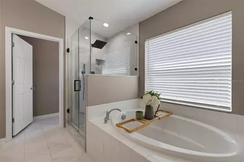 Bath - 5751 99th Avenue Cir E, Parrish, FL 34219 photo 2 of 7