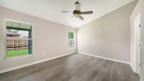 Other - 4910 6th Ave E, Bradenton, FL 34208 photo 6 of 11