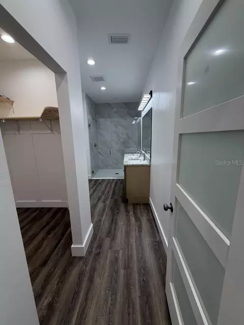 Entry Way - 612 SE 13th Ave, Okeechobee, FL 34974 photo 2 of 3