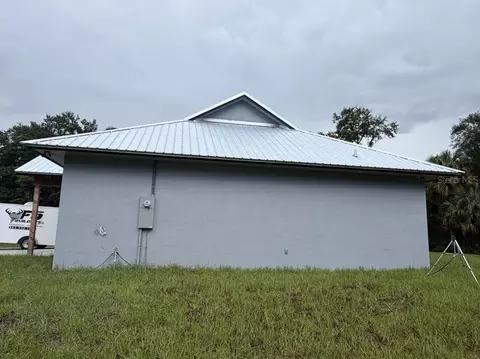 Exterior - 612 SE 13th Ave, Okeechobee, FL 34974 photo 3 of 5