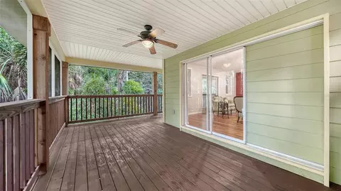 Exterior - 2046 Cordes St, Osprey, FL 34229 photo 4 of 18