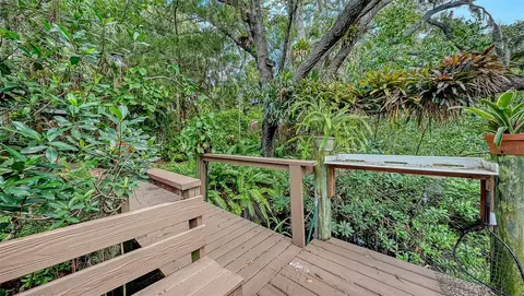 Exterior - 2046 Cordes St, Osprey, FL 34229 photo 12 of 18