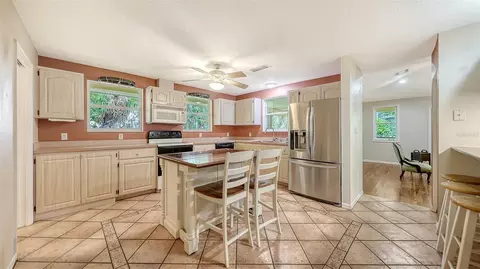 Kitchen - 2046 Cordes St, Osprey, FL 34229 photo 1 of 3