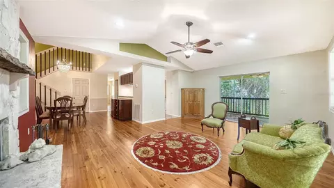 Living - 2046 Cordes St, Osprey, FL 34229 photo 4 of 6