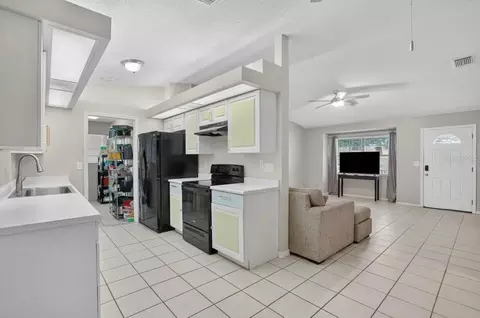Kitchen - 2712 36th Avenue Ter E, Bradenton, FL 34208 photo 1 of 5