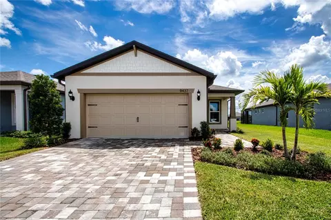 Exterior - 9437 Shorebird Ct, Parrish, FL 34219 photo 3 of 10