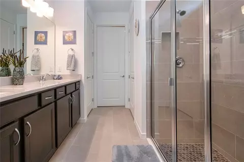 Bath - 9437 Shorebird Ct, Parrish, FL 34219 photo 2 of 4