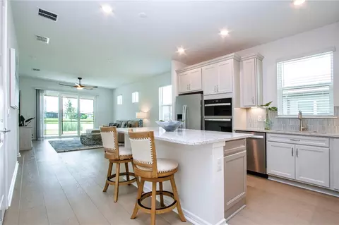 Kitchen - 9437 Shorebird Ct, Parrish, FL 34219 photo 2 of 10