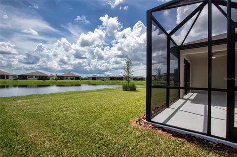 Exterior - 9437 Shorebird Ct, Parrish, FL 34219 photo 7 of 10