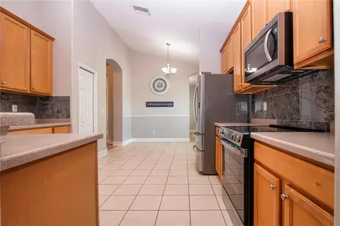 Kitchen - 4124 101st Ave E, Parrish, FL 34219 photo 2 of 5