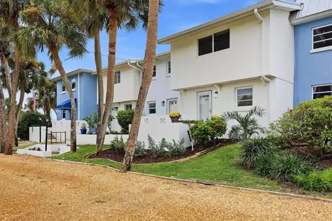 4532 Ocean Blvd #209, Sarasota, FL 34242