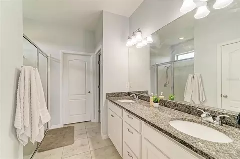 Bath - 10223 57th Ct E, Parrish, FL 34219 photo 1 of 5