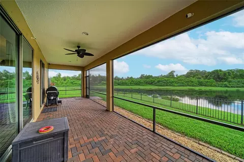 Exterior - 10223 57th Ct E, Parrish, FL 34219 photo 4 of 9
