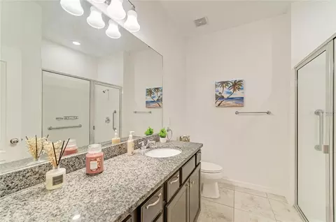 Bath - 10223 57th Ct E, Parrish, FL 34219 photo 4 of 5