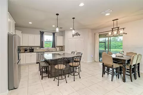 Kitchen - 10223 57th Ct E, Parrish, FL 34219 photo 1 of 6