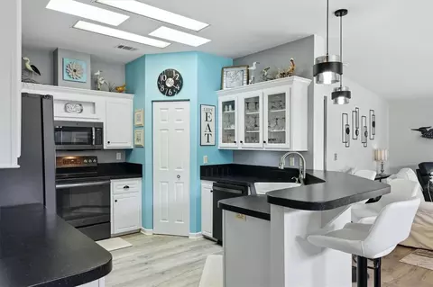 Kitchen - 3515 71st Ave E, Ellenton, FL 34222 photo 3 of 6