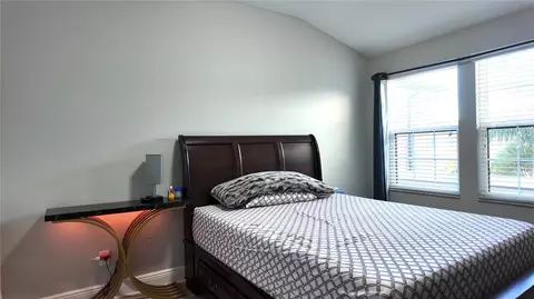Bedroom - 7850 52nd Ter E, Bradenton, FL 34203 photo 4 of 6