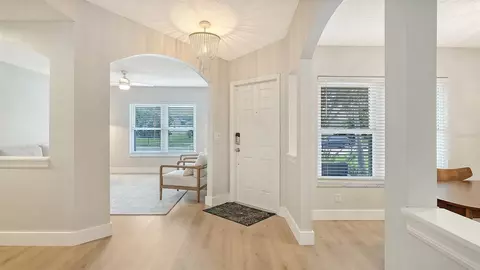 Entry Way - 4005 Douglas Hill Pl, Parrish, FL 34219 photo 2 of 2