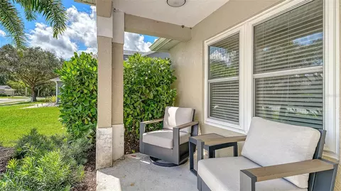 Exterior - 4005 Douglas Hill Pl, Parrish, FL 34219 photo 4 of 17