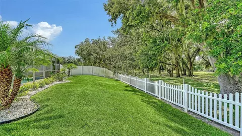 Exterior - 4005 Douglas Hill Pl, Parrish, FL 34219 photo 13 of 17