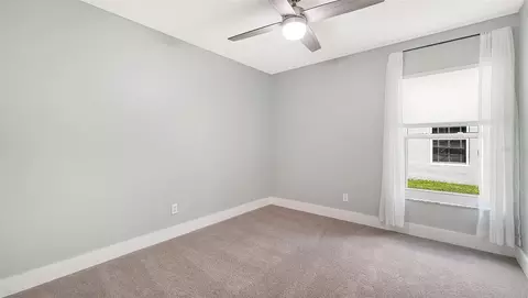 Bedroom - 4005 Douglas Hill Pl, Parrish, FL 34219 photo 5 of 8