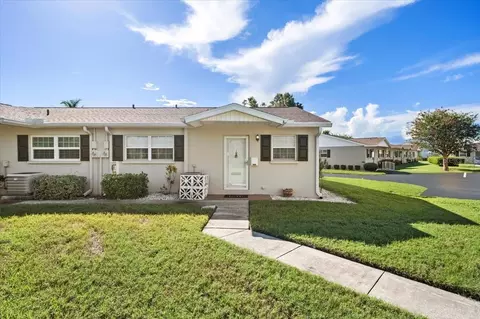 2753 Golf Course Dr #104, Sarasota, FL 34234