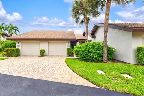 3118 Windrush Bourne #8, Sarasota, FL 34235
