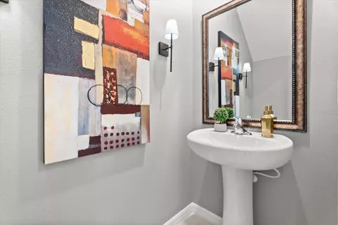 Bath - 8431 Bella Mar Trl, Parrish, FL 34219 photo 1 of 4