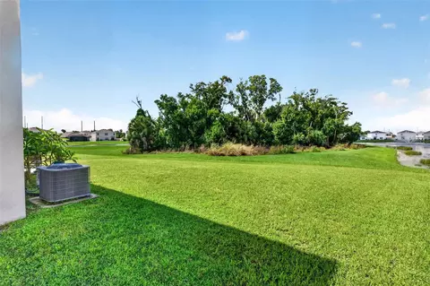 Exterior - 10137 Charlotte Dr, Parrish, FL 34219 photo 5 of 11