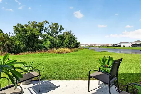Exterior - 10137 Charlotte Dr, Parrish, FL 34219 photo 4 of 11
