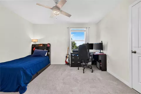 Bedroom - 10137 Charlotte Dr, Parrish, FL 34219 photo 7 of 8