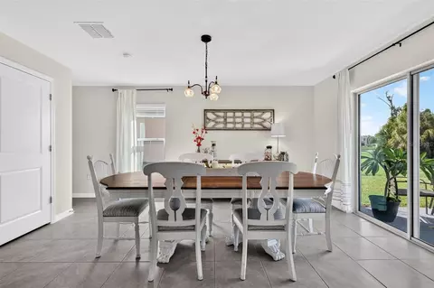 Dining - 10137 Charlotte Dr, Parrish, FL 34219 photo 5 of 5