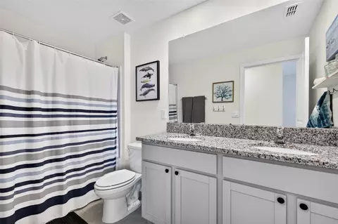 Bath - 10137 Charlotte Dr, Parrish, FL 34219 photo 2 of 2