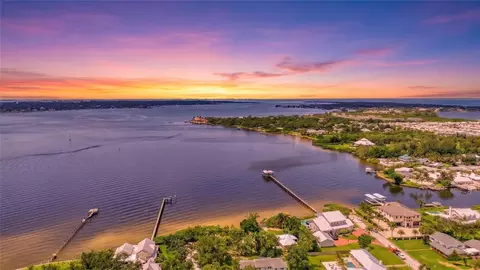 2212 6th St W, Palmetto, FL 34221