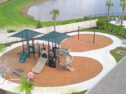 View/Area - 9532 Sandy Bluffs Cir, Parrish, FL 34219 photo 3 of 4