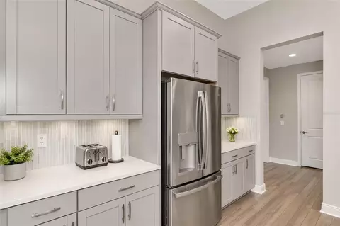 Kitchen - 9211 Isabella Cir, Parrish, FL 34219 photo 10 of 10