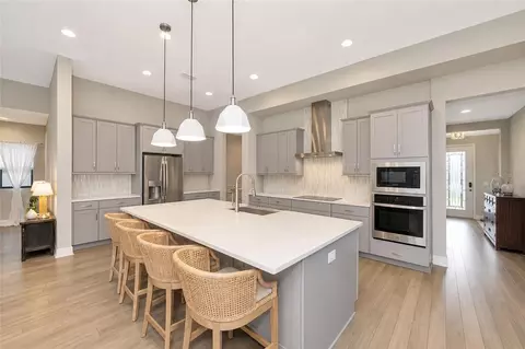 Kitchen - 9211 Isabella Cir, Parrish, FL 34219 photo 1 of 10