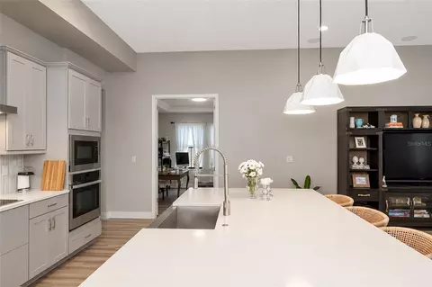 Kitchen - 9211 Isabella Cir, Parrish, FL 34219 photo 6 of 10