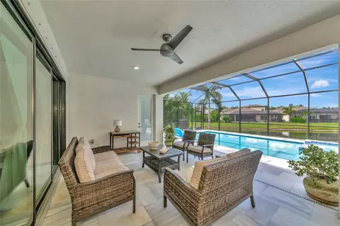 Exterior - 9211 Isabella Cir, Parrish, FL 34219 photo 6 of 12