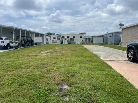 636 Mount Piney Ave NE #702, Saint Petersburg, FL 33702