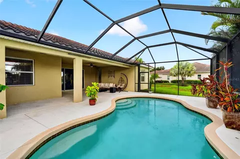 Exterior - 17111 2nd Ave E, Bradenton, FL 34212 photo 2 of 17