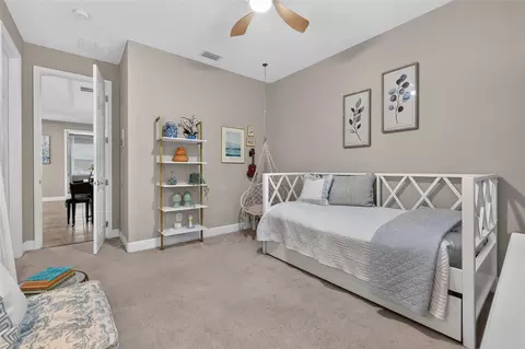 Bedroom - 17111 2nd Ave E, Bradenton, FL 34212 photo 4 of 8