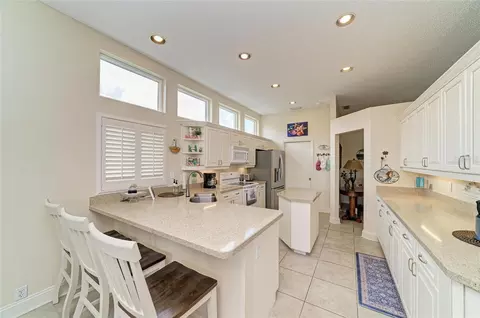 Kitchen - 4729 Peridia Blvd E, Bradenton, FL 34203 photo 1 of 5