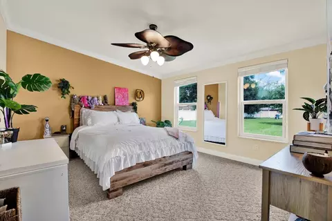 Bedroom - 17403 Estes Rd, Lutz, FL 33548 photo 5 of 6