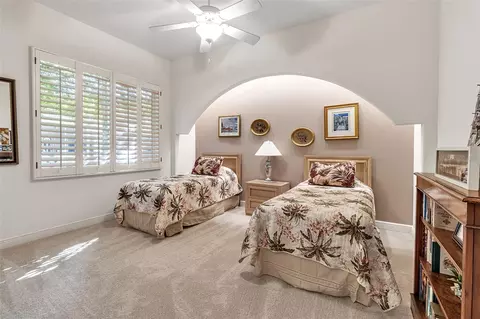 Bedroom - 362 Macewen Dr, Osprey, FL 34229 photo 2 of 6