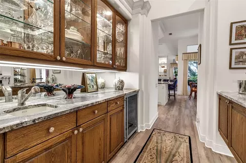 Kitchen - 362 Macewen Dr, Osprey, FL 34229 photo 1 of 8