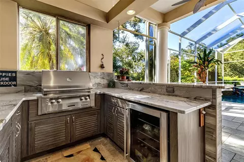 Kitchen - 362 Macewen Dr, Osprey, FL 34229 photo 8 of 8