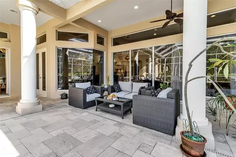 Exterior - 362 Macewen Dr, Osprey, FL 34229 photo 4 of 12